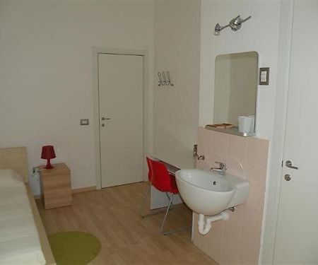 Le Tre Torri Hotell Milano Exteriör bild