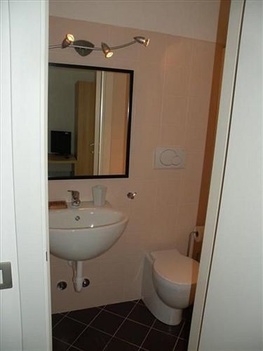 Le Tre Torri Hotell Milano Exteriör bild
